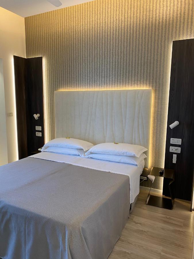 Hotel Gardenia リミニ エクステリア 写真